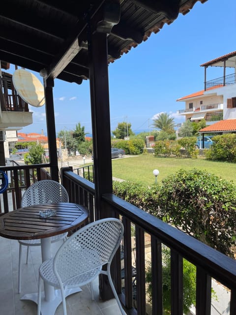 View (from property/room), Balcony/Terrace
