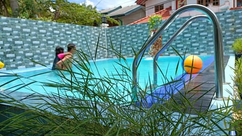 Communal lounge/ TV room, Day, Children play ground, Garden, Evening entertainment, Garden view, Pool view, Swimming pool, children