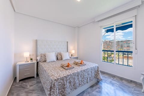 797 HOLIDAY RENTALS- Apartamento en Torremolinos para 7 con vistas al mar Apartment in Torremolinos