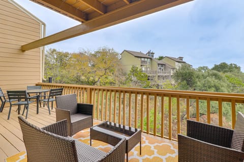 Modern Point Venture Vacation Rental with Deck! House in Point Venture