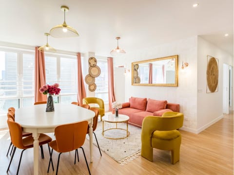 Living room, Dining area