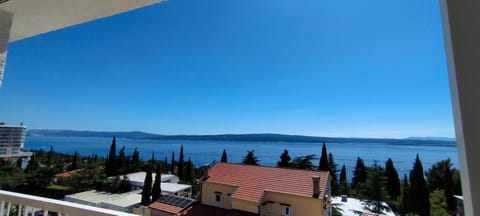 Day, Natural landscape, View (from property/room), Balcony/Terrace, Lake view, Sea view