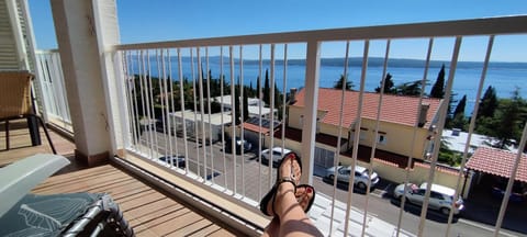 Day, Neighbourhood, Natural landscape, Balcony/Terrace, Sea view, Parking