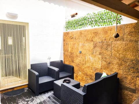 Garden, Balcony/Terrace