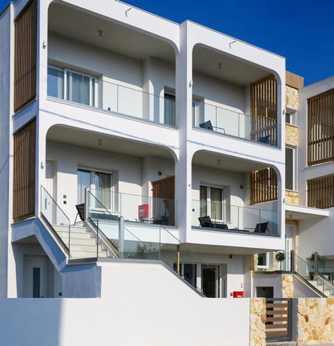 Property building, Street view
