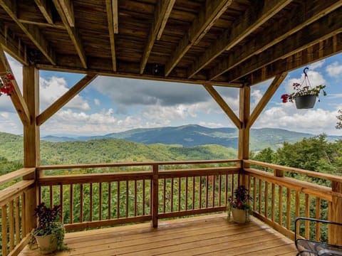 Balcony/Terrace, Mountain view