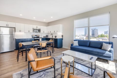 Kitchen or kitchenette, Living room, Seating area, Dining area, dishwasher, oven, stove