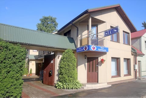 Property building, Facade/entrance