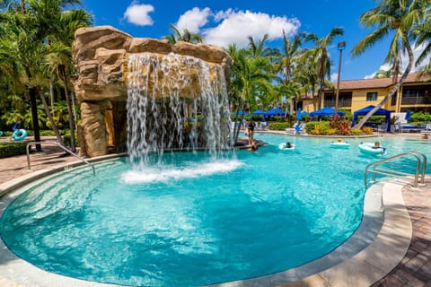 The Cottages at Naples Bay Resort Apartment in Naples