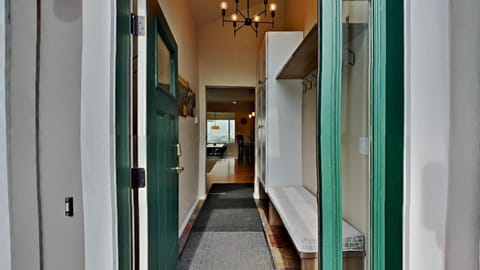 33 Corinthian Circle House in Dillon