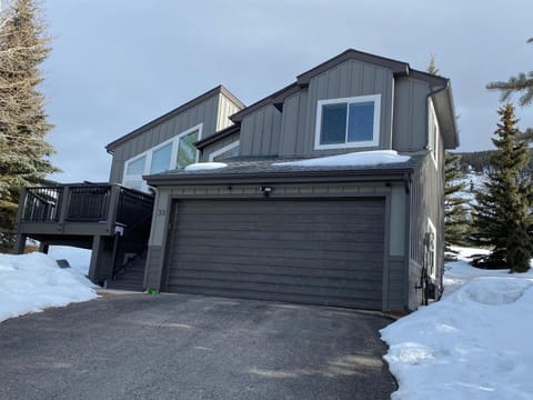 33 Corinthian Circle House in Dillon