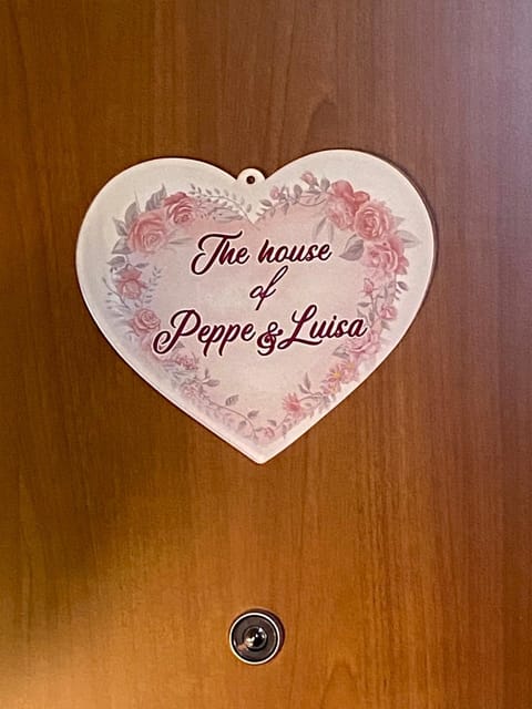 The House of Peppe&Luisa Apartment in Sorrento