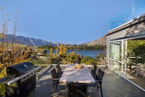 Patio, Natural landscape, Balcony/Terrace, Autumn, Lake view, Mountain view