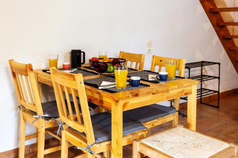 Kitchen or kitchenette, Living room, Dining area, internet, microwave, pet friendly, toaster, toaster, kitchen, kitchen