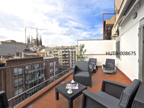 View (from property/room), Balcony/Terrace, Seating area
