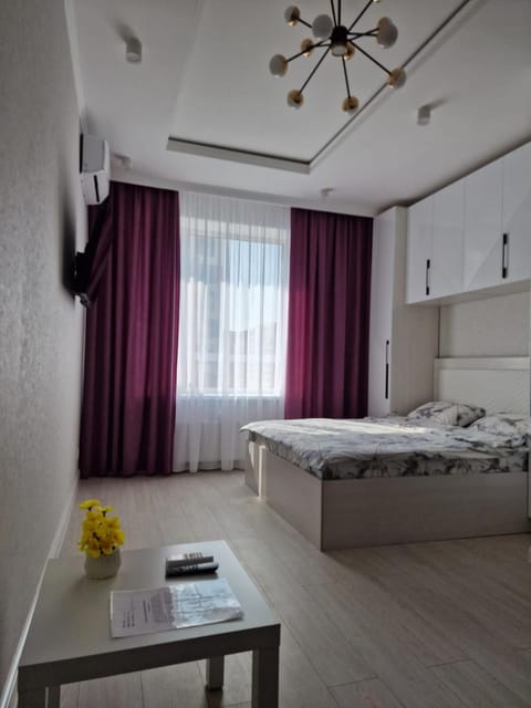 Bed, Photo of the whole room, air conditioner
