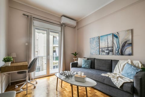 Living room, Business facilities, Seating area, air conditioner