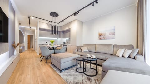 TV and multimedia, Living room, Dining area