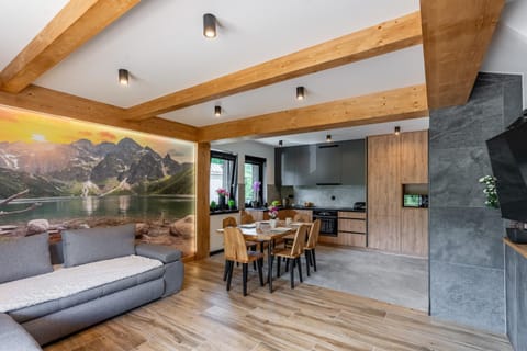TV and multimedia, Kitchen or kitchenette, Living room, Seating area, Dining area