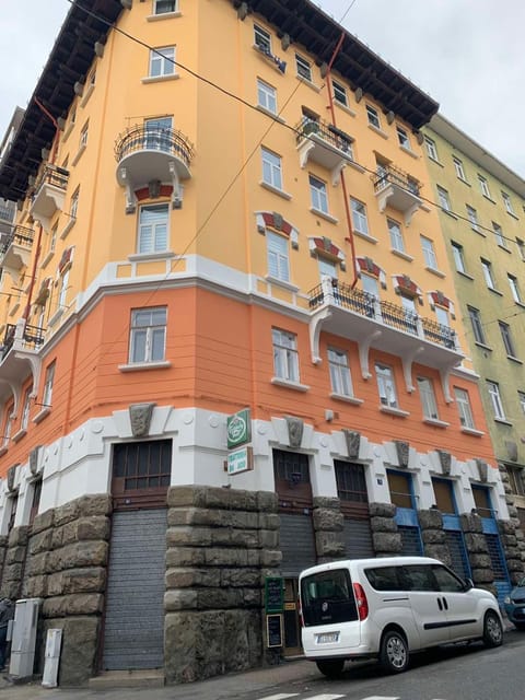 Property building, Location