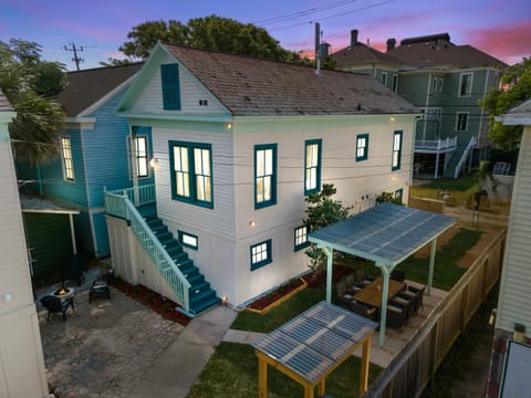 Property building, Patio