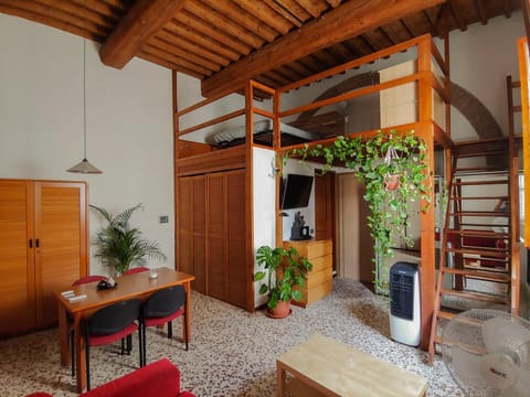 Loft Rustico Apartment in Florence