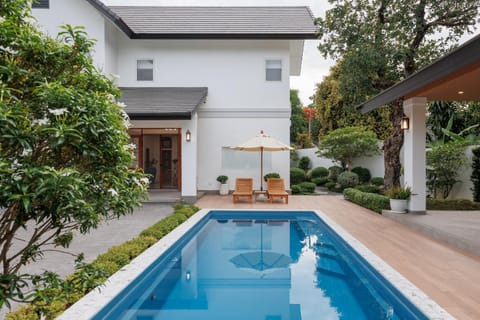 Property building, Patio, Garden, Garden view, Pool view, Swimming pool