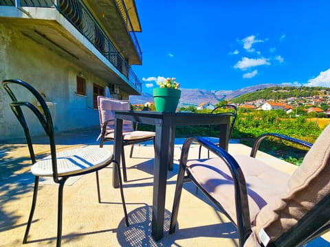 Debeli lad Apartment in Dubrovnik-Neretva County