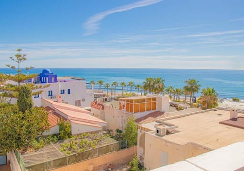 Balcony/Terrace, Balcony/Terrace, River view, Sea view