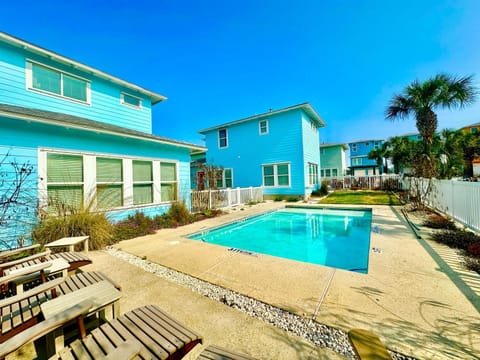 Dolphin Cove House in Port Aransas
