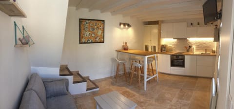 Living room, Dining area, kitchen