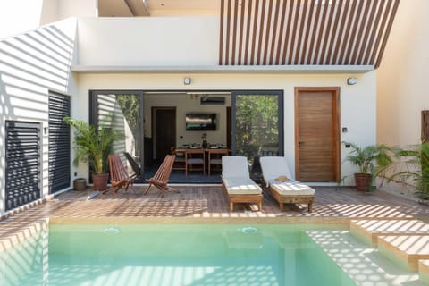 Patio, Dining area, Swimming pool, Inner courtyard view, sunbed
