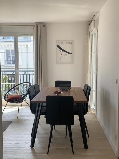 Élégance et Confort entre Disney et Val d'Europe 6 Personnes+Parking Apartment in Chessy