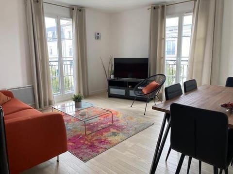 Élégance et Confort entre Disney et Val d'Europe 6 Personnes+Parking Apartment in Chessy