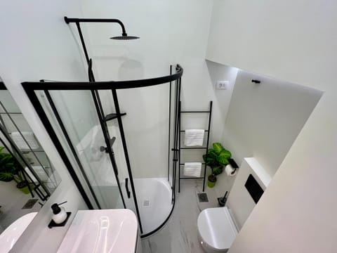 Shower, Toilet, Bathroom