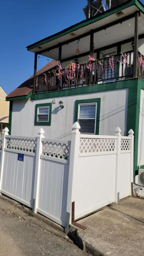 Property building, Balcony/Terrace