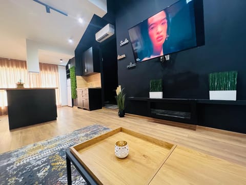 Communal lounge/ TV room, TV and multimedia, Evening entertainment