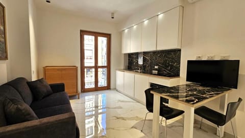 Kitchen or kitchenette, Living room, Dining area