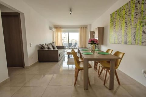Living room, Photo of the whole room, Seating area, Dining area, air conditioner