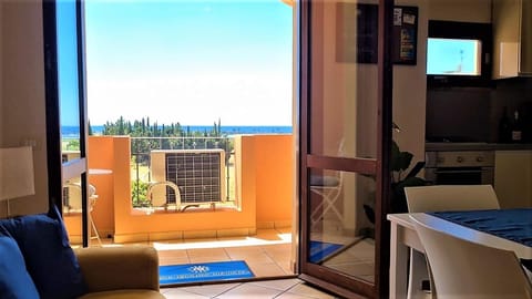 Balcony/Terrace, Living room, Dining area, Sea view