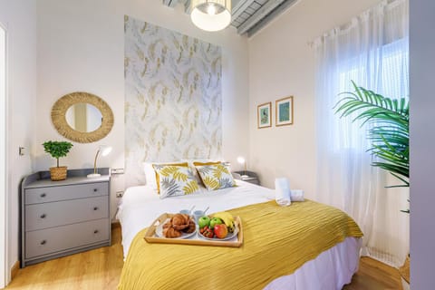 Bed, Photo of the whole room