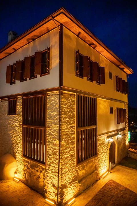 Property building, Night