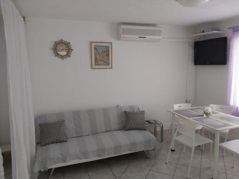 Studio apartman Martina Apartment in Lika-Senj County