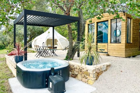 Domaine la Madeleine - Hébergement insolite Luxury tent in French Riviera