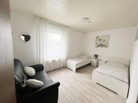 Bed, Photo of the whole room, Seating area, Bedroom