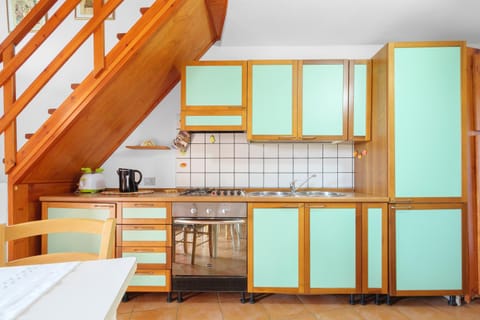 Property building, Kitchen or kitchenette, Living room