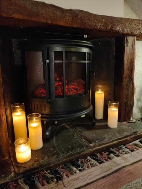 Historic Property with Stunning Views (Walk to the pub) House in Bovey Tracey