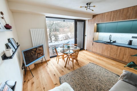 Kitchen or kitchenette, Living room
