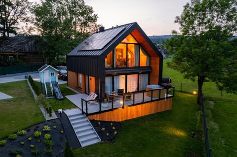 Property building, Patio, Garden