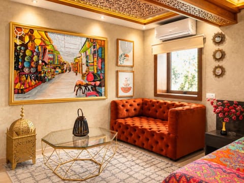 Living room, Photo of the whole room, Seating area, Bedroom
